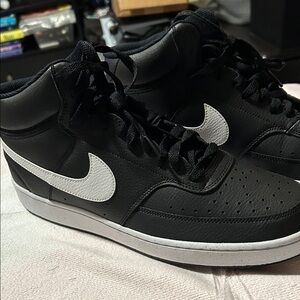 Men's Black and White Nike Court Mid Next Nature Sneakers - New(No box)Size12 -